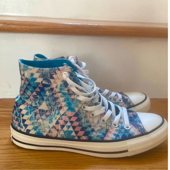 Converse Boho Chic Chuck Taylor Hight Tops - Picture 2 of 5
